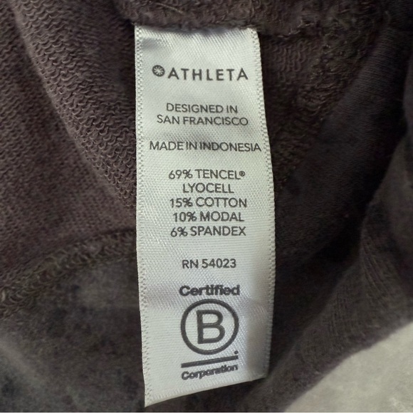 Women’s Athleta Studio To Street Paint Splatter Pullover Sweatshirt Size XS - Picture 13 of 16